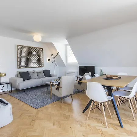 Lovelystay - Penthouse On The Tagus In Alfama Lisbon Exterior photo